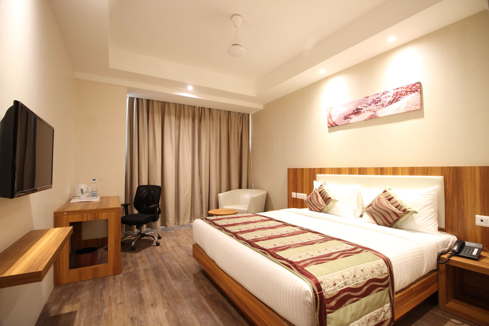 Hotel Le Roi Raipur At Raipur Railway Station Exteriör bild